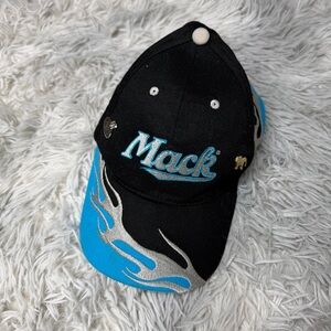 Vintage Mack Bulldog Tough Flame Snapback Hat Black Blue Y2K Trucker Cap